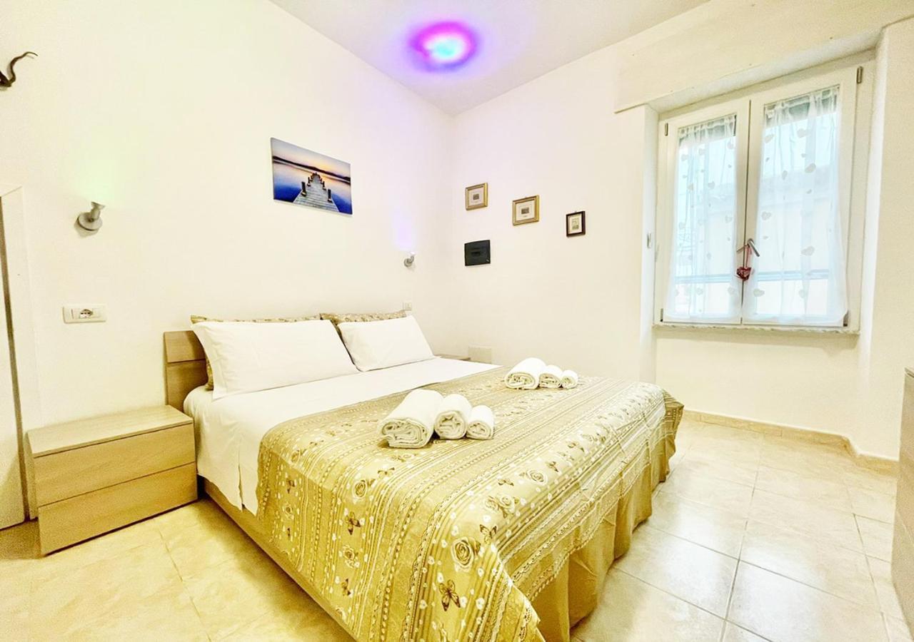 Pgs Immobiliare Srls Residenza Marino Bilocale In Centro Storico La Maddalena Appartement La Maddalena  Buitenkant foto